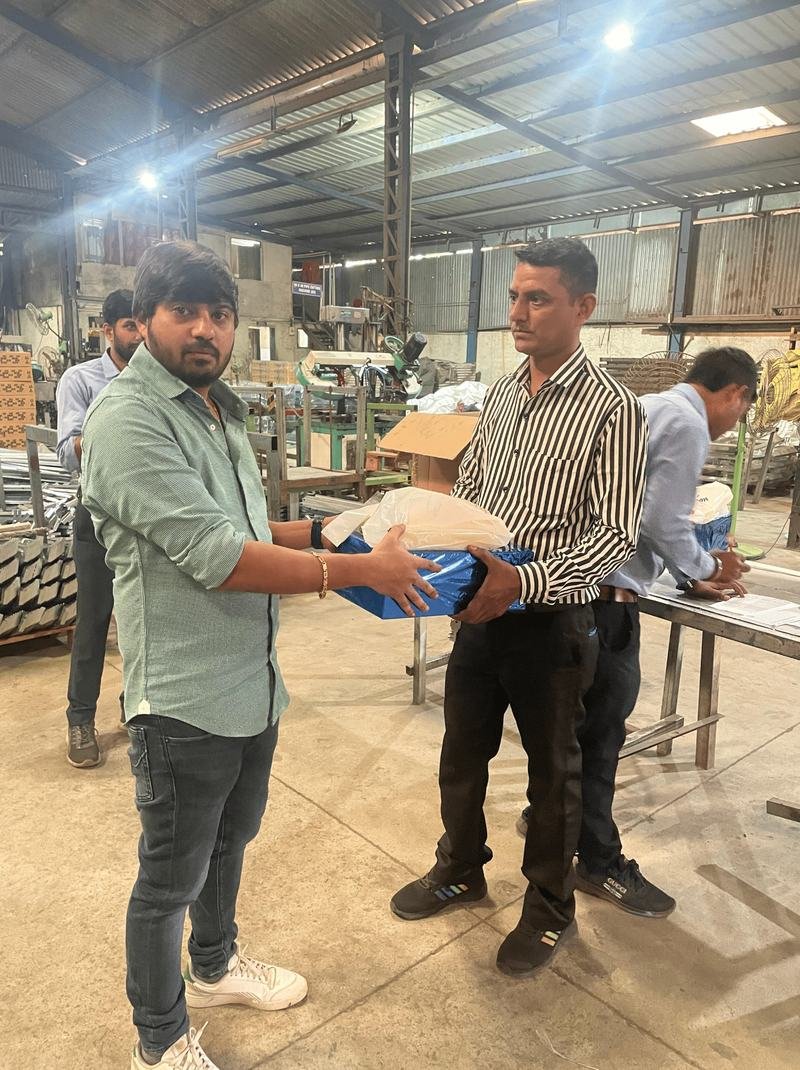 Gift distribution to staff