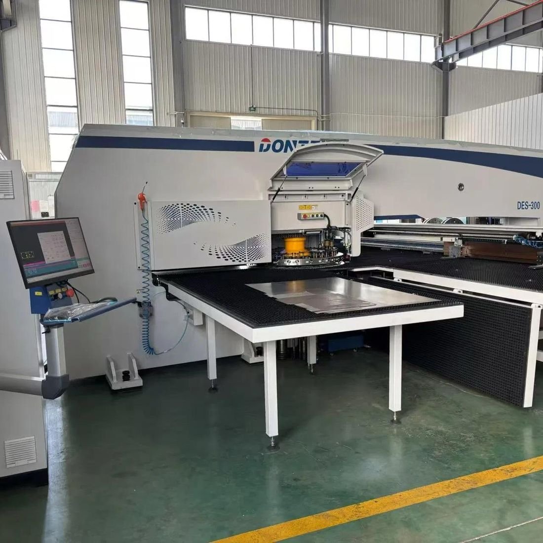 CNC turret punching machine